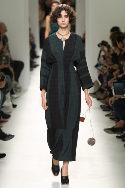 Look 36
